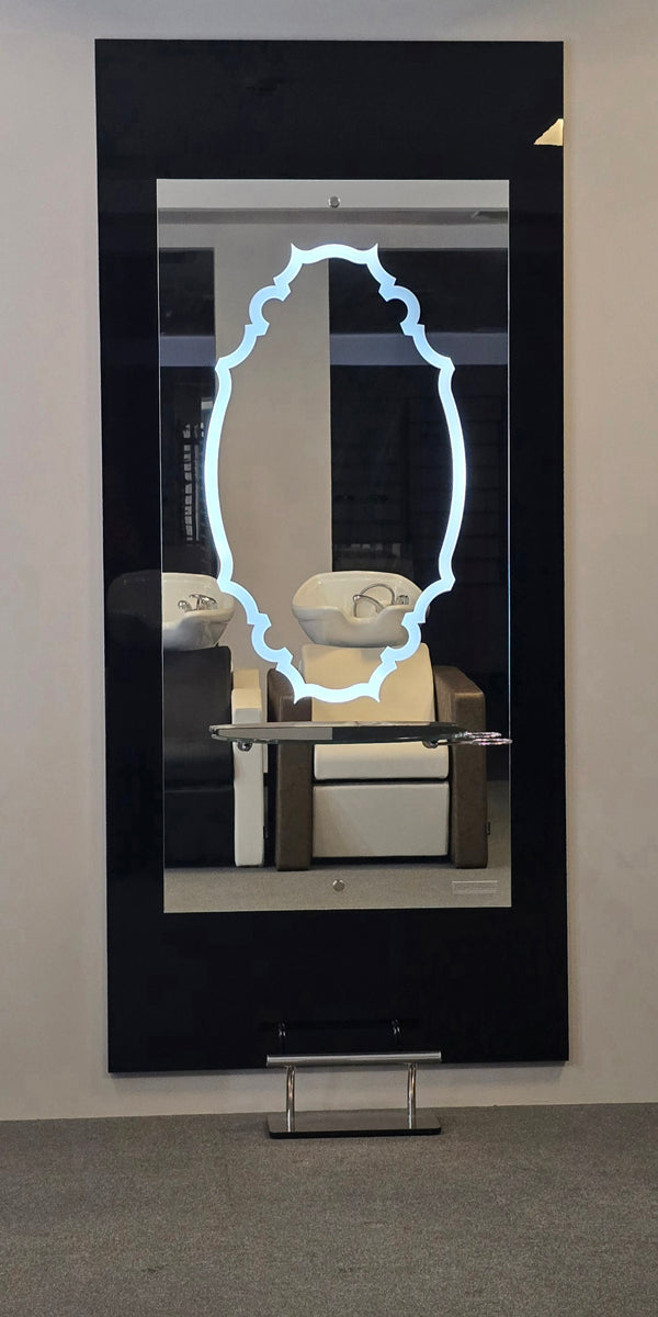 VERSAILLES Wall-mounted workstation | Exhibition piece